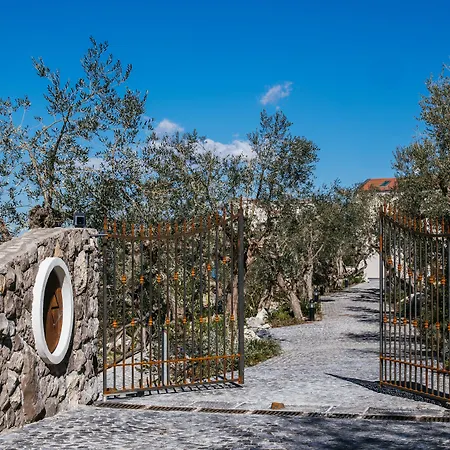 Melrose Relais Pensjonat 4*